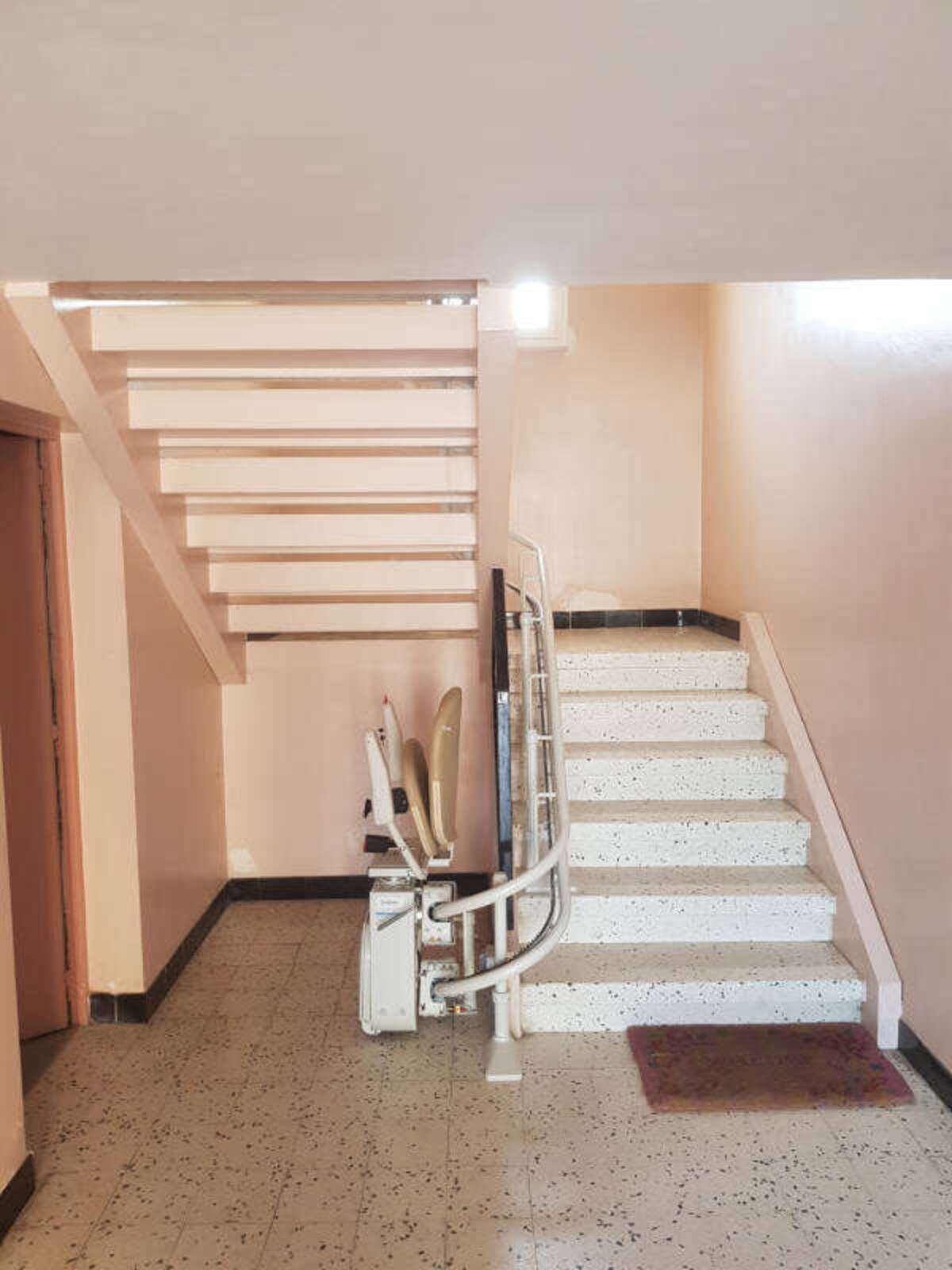 Cage d'escalier de copropriété